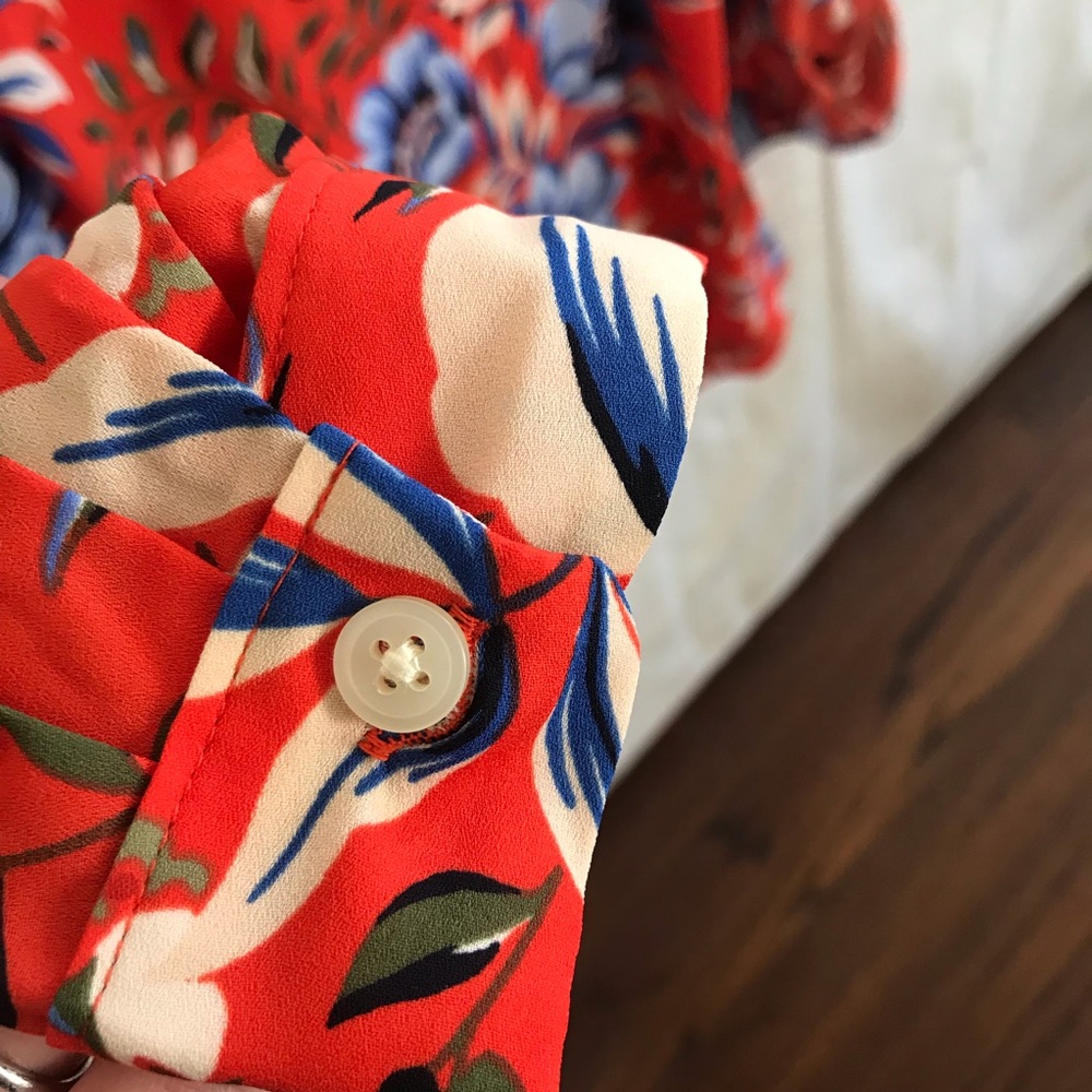 Floral button down - Picture 3 of 4